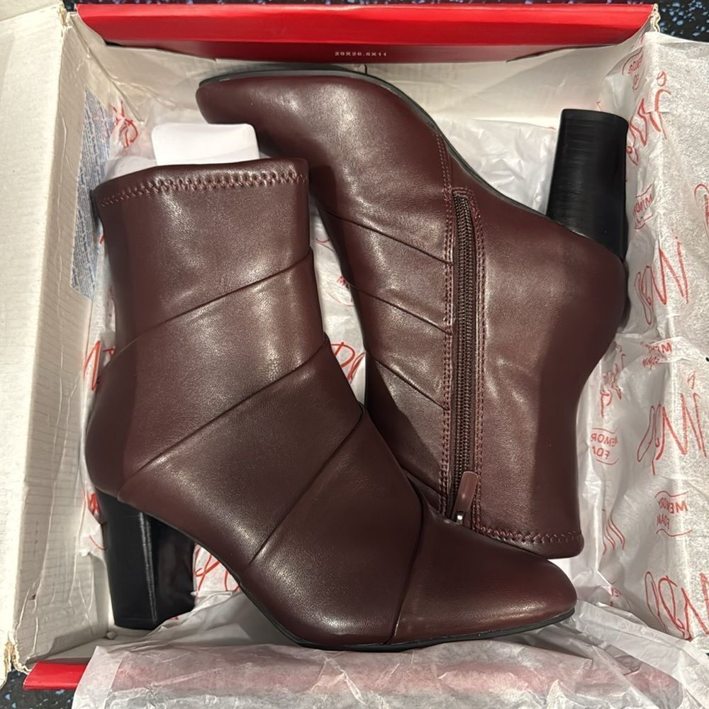 Impo Viggo Stretch Bootie with Memory Foam NWT - image 2